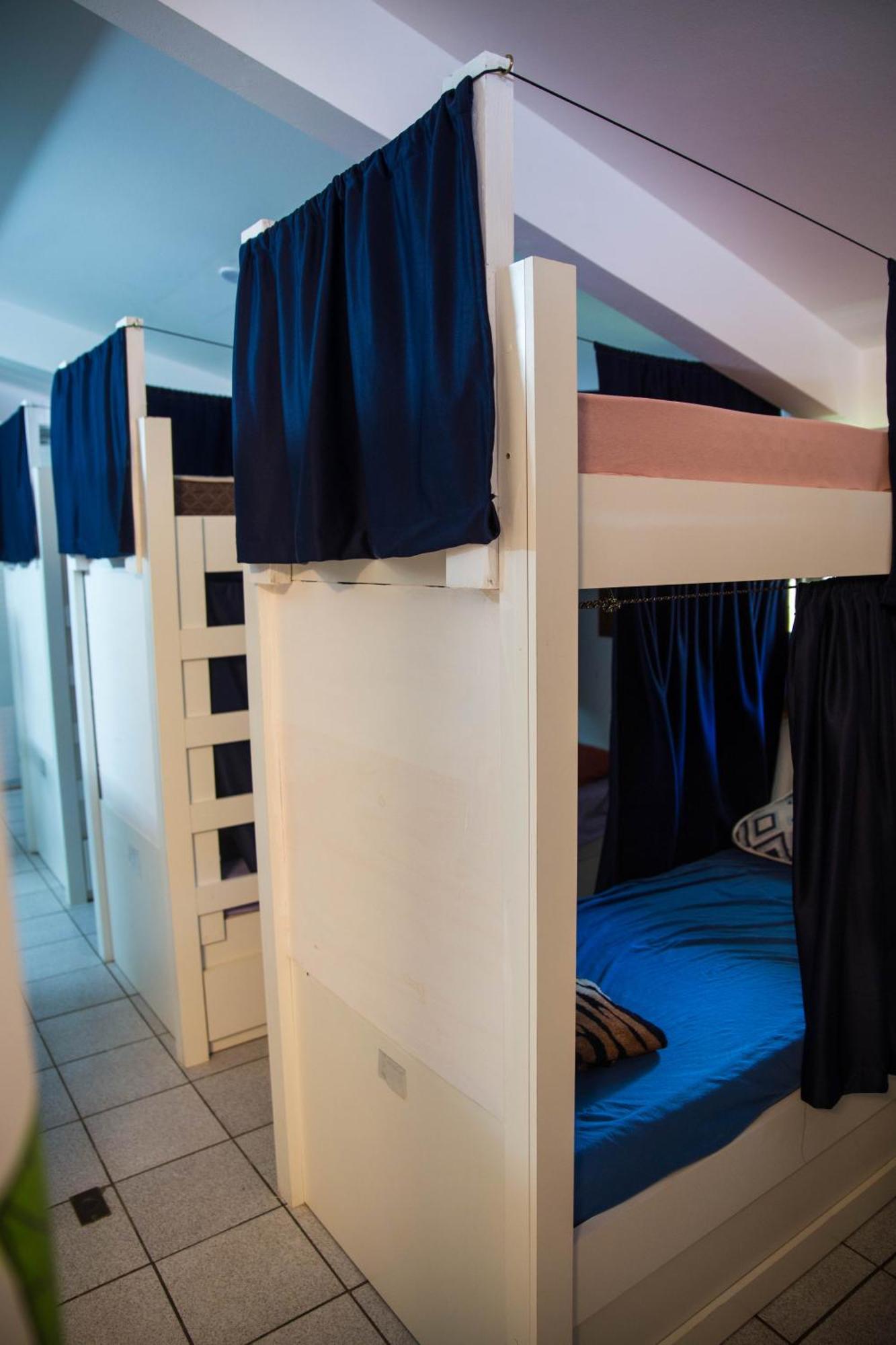 Nomades Vibe Da Ilha - Adventure Hostels & Coworking フロリアノポリス エクステリア 写真