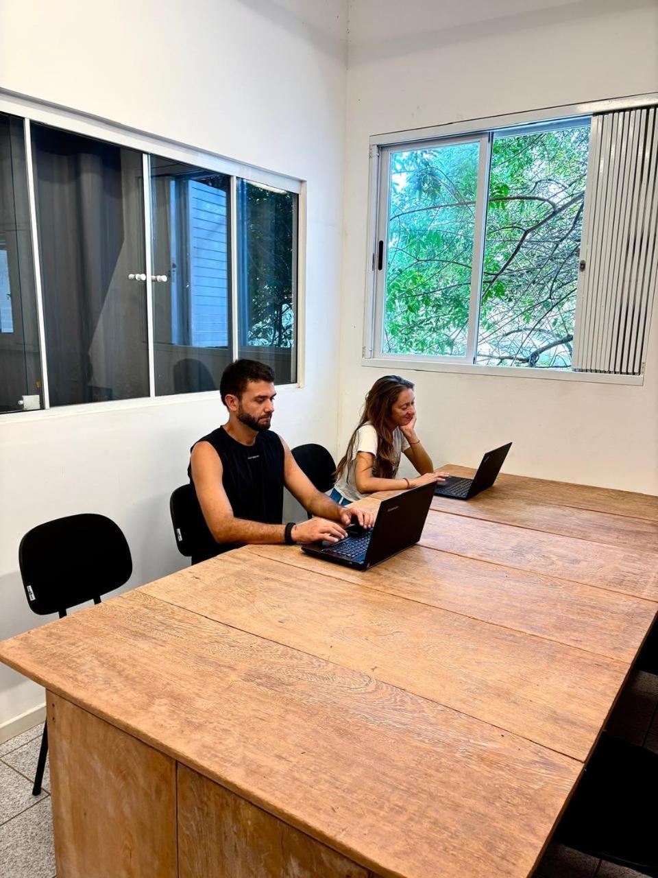 Nomades Vibe Da Ilha - Adventure Hostels & Coworking フロリアノポリス エクステリア 写真