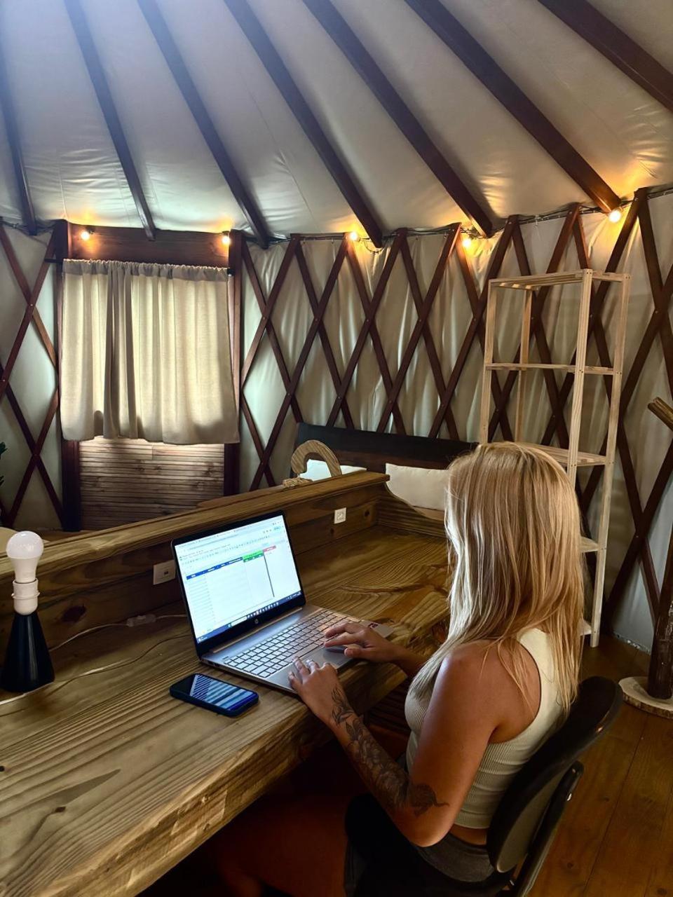 Nomades Vibe Da Ilha - Adventure Hostels & Coworking フロリアノポリス エクステリア 写真